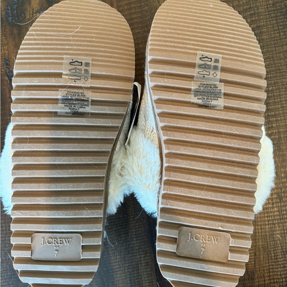 NWT JCrew cream cable knit slippers with fur lining | Size 7 - Picture 6 of 6